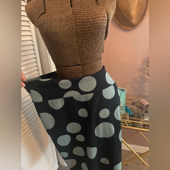 LulaRoe - Picture 2 of 3
